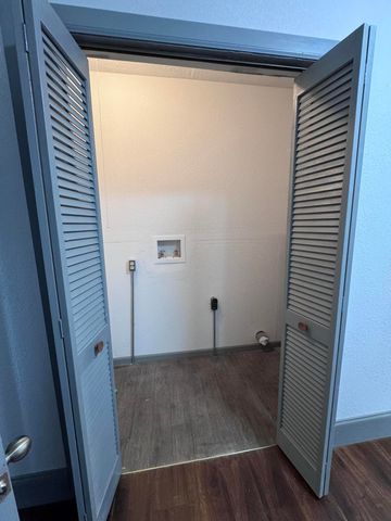 22488 Main Street, Weaubleau, MO 65774