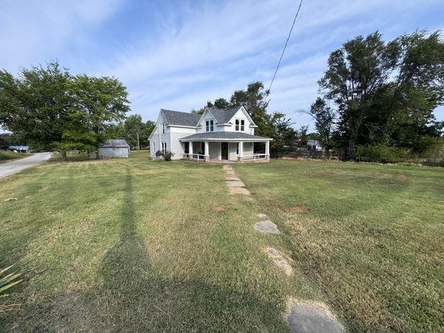 22488 Main Street, Weaubleau, MO 65774