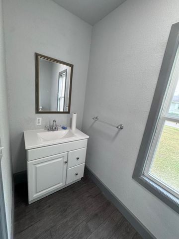 22488 Main Street, Weaubleau, MO 65774