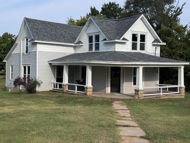 22488 Main Street, Weaubleau, MO 65774