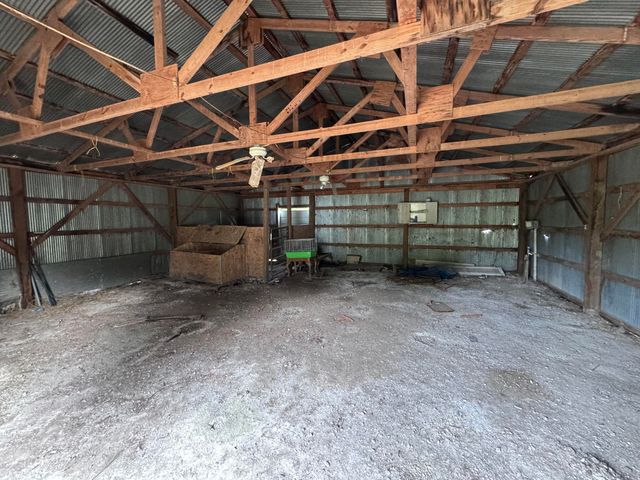 22488 Main Street, Weaubleau, MO 65774