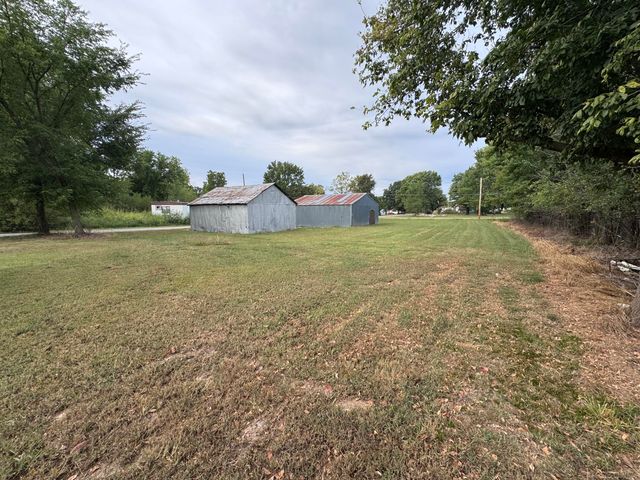 22488 Main Street, Weaubleau, MO 65774