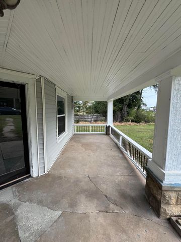 22488 Main Street, Weaubleau, MO 65774