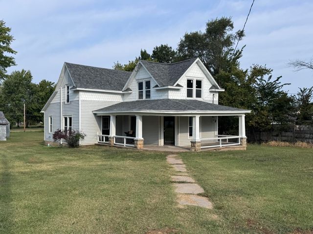 22488 Main Street, Weaubleau, MO 65774