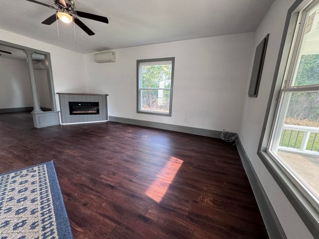 22488 Main Street, Weaubleau, MO 65774