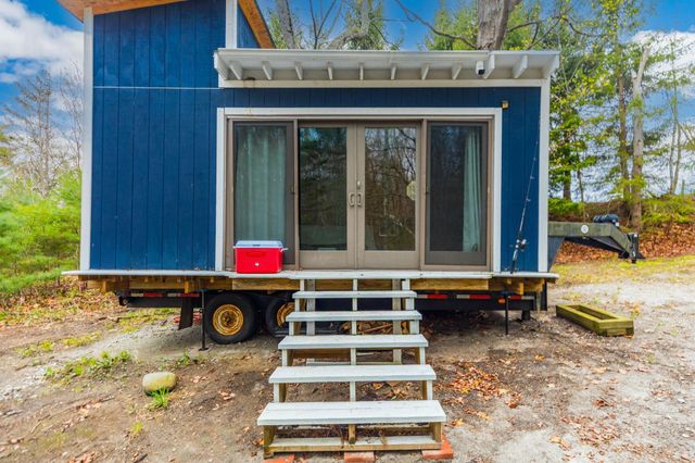 1685 Dover Road, Epsom, NH 03234