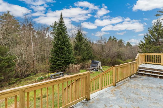 1685 Dover Road, Epsom, NH 03234