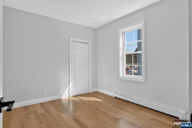 15 Morrissee Avenue, Wallington, NJ 07057
