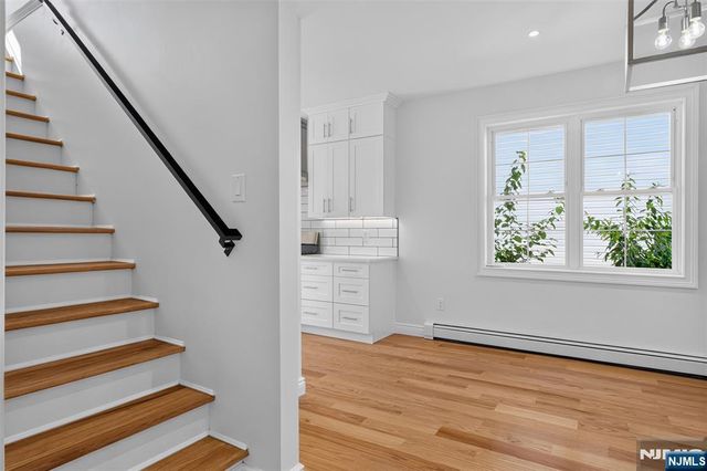 15 Morrissee Avenue, Wallington, NJ 07057
