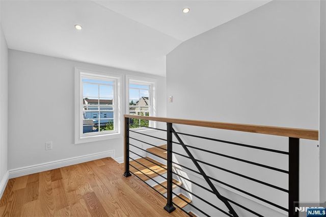 15 Morrissee Avenue, Wallington, NJ 07057