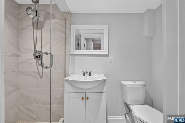 15 Morrissee Avenue, Wallington, NJ 07057