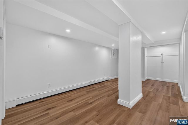 15 Morrissee Avenue, Wallington, NJ 07057