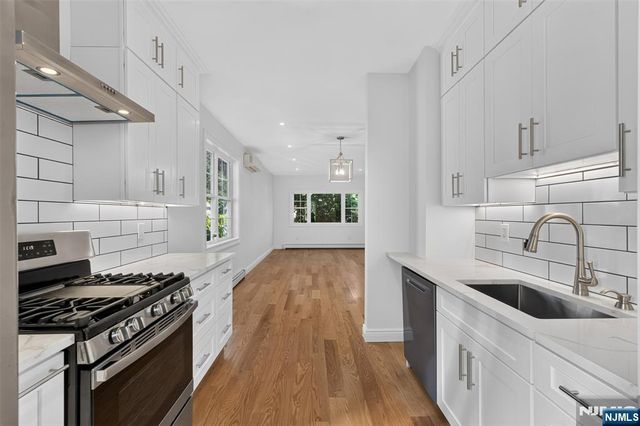 15 Morrissee Avenue, Wallington, NJ 07057
