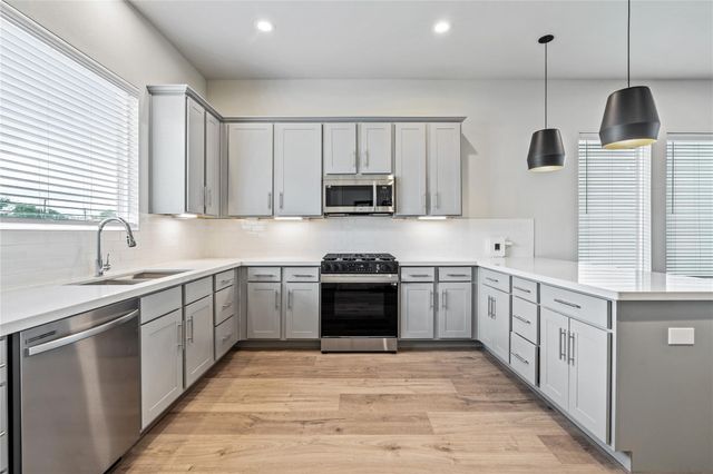 10610 Cascade Ledge Lane, Houston, TX 77025