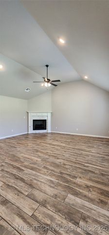 911 E Fulton Court, Broken Arrow, OK 74012