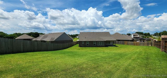 911 E Fulton Court, Broken Arrow, OK 74012