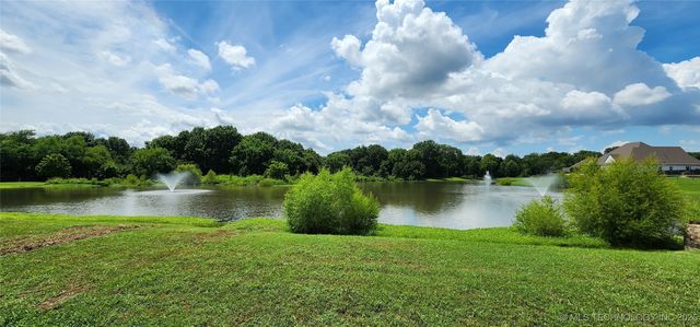 911 E Fulton Court, Broken Arrow, OK 74012