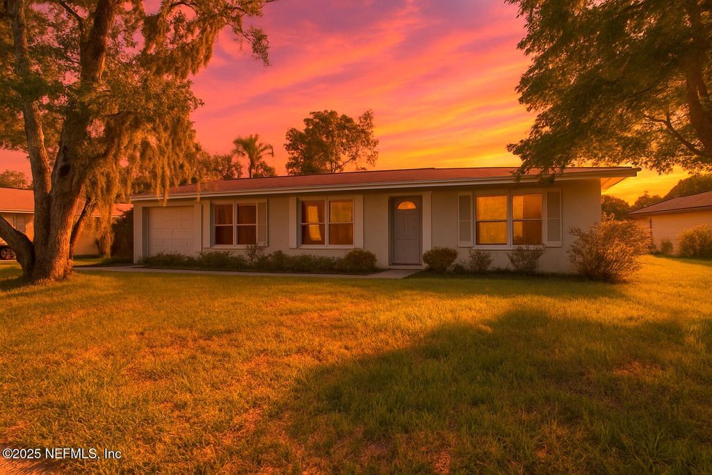 11631 E EAST RIDE Drive, Jacksonville, FL 32223