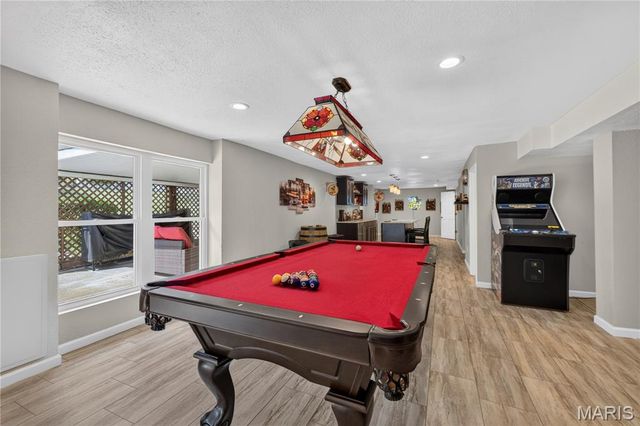 947 Crown Pointe Estates Drive, Wildwood, MO 63021