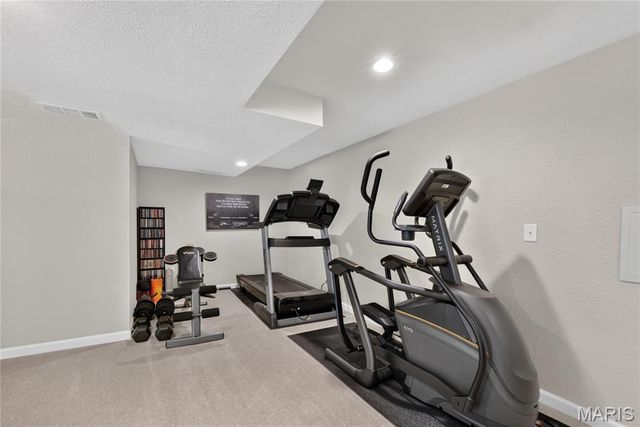 947 Crown Pointe Estates Drive, Wildwood, MO 63021