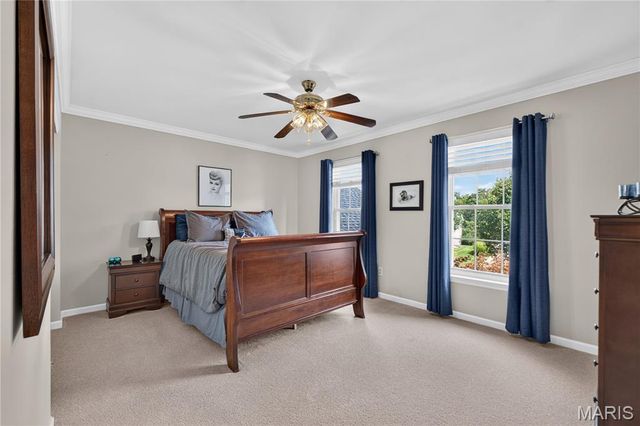 947 Crown Pointe Estates Drive, Wildwood, MO 63021