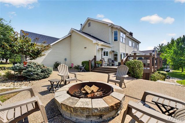 947 Crown Pointe Estates Drive, Wildwood, MO 63021