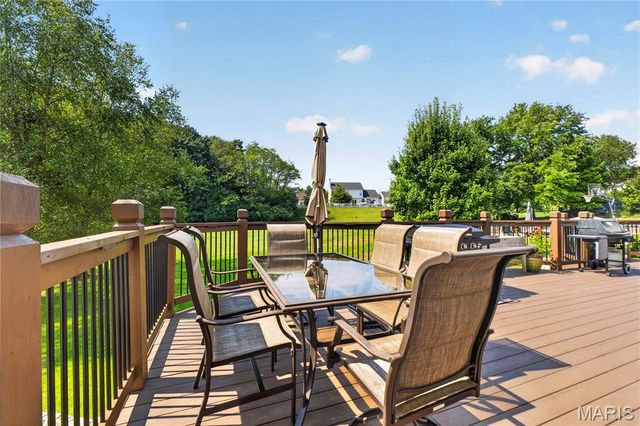 947 Crown Pointe Estates Drive, Wildwood, MO 63021
