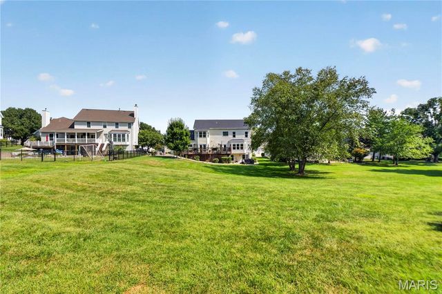 947 Crown Pointe Estates Drive, Wildwood, MO 63021