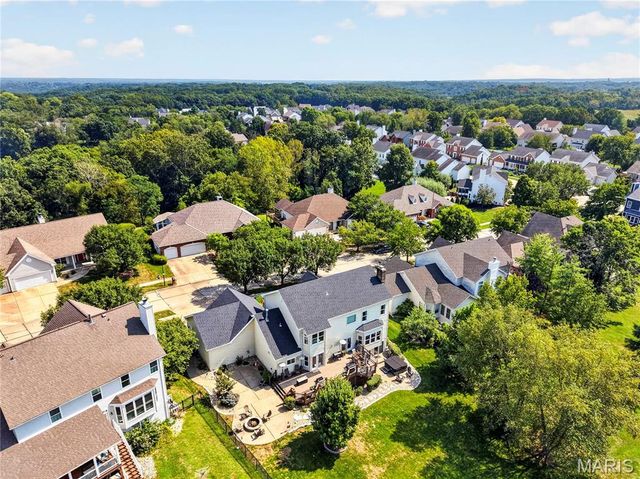 947 Crown Pointe Estates Drive, Wildwood, MO 63021