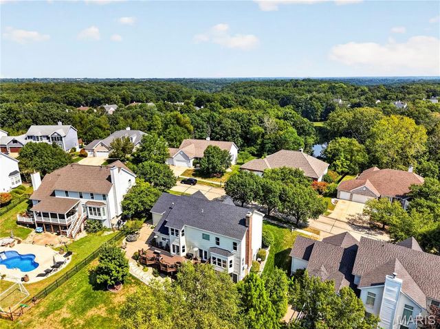 947 Crown Pointe Estates Drive, Wildwood, MO 63021