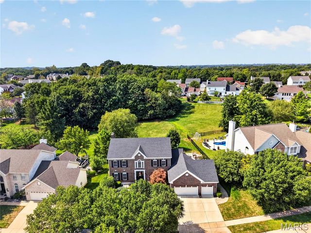 947 Crown Pointe Estates Drive, Wildwood, MO 63021