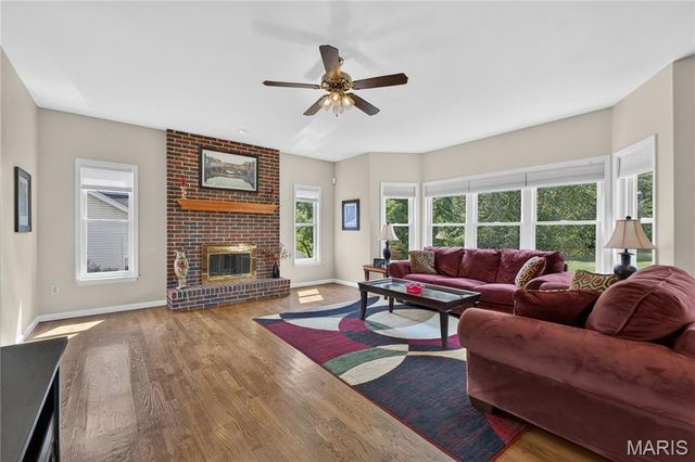 947 Crown Pointe Estates Drive, Wildwood, MO 63021
