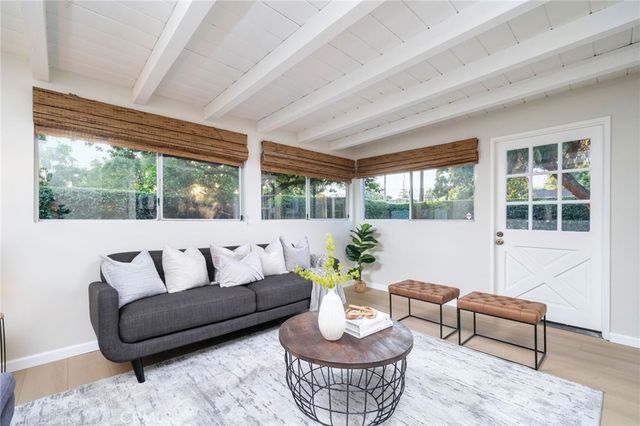 303 S Cimmeron Trail, Glendora, CA 91741