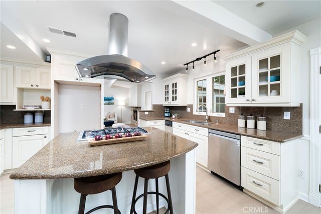 303 S Cimmeron Trail, Glendora, CA 91741