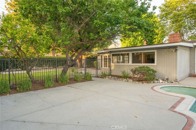 303 S Cimmeron Trail, Glendora, CA 91741
