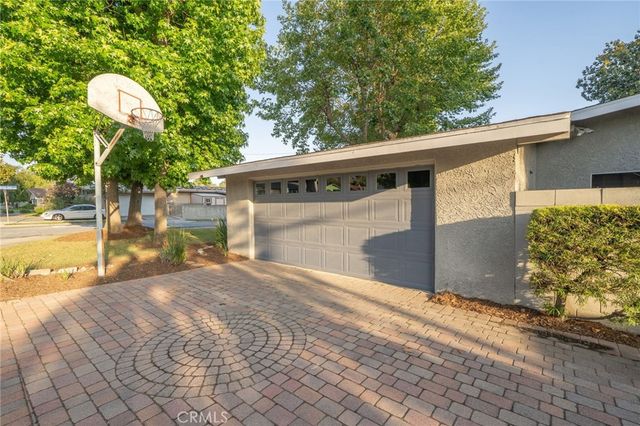 303 S Cimmeron Trail, Glendora, CA 91741
