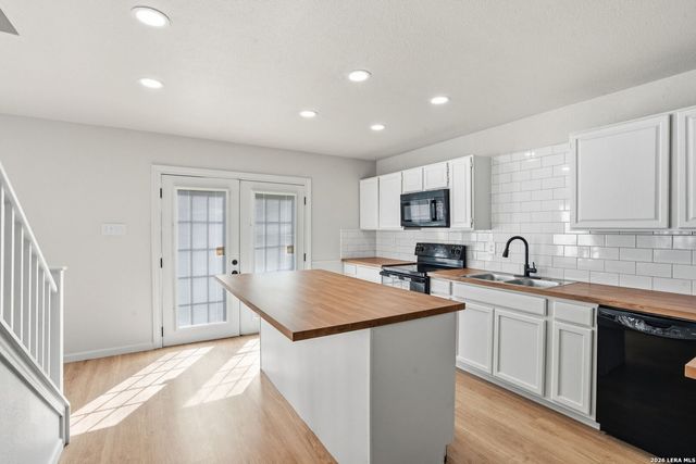 8006 Coco Meadow, Converse, TX 78109