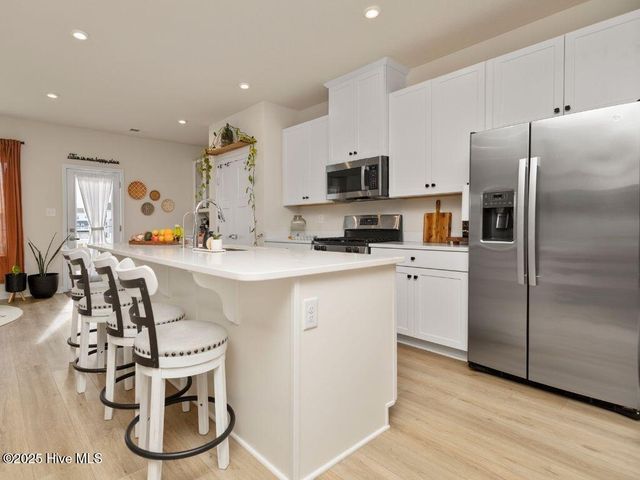 302 Lydia Street, Moyock, NC 27958