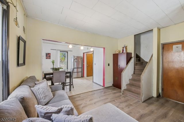 175 Union St, Lodi Boro, NJ 07644