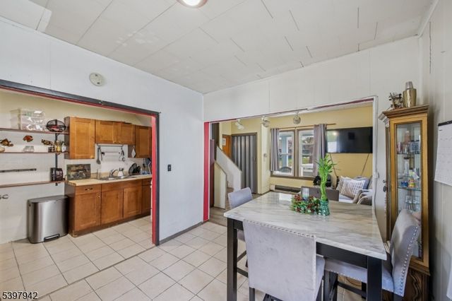 175 Union St, Lodi Boro, NJ 07644