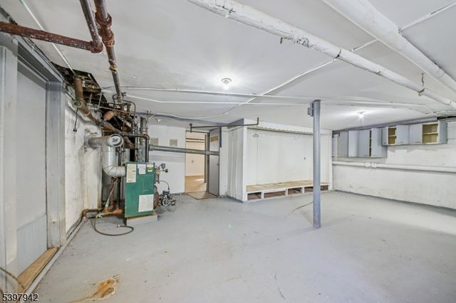 175 Union St, Lodi Boro, NJ 07644