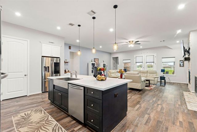 17314 Cypress Hill Drive, Rosharon, TX 77583