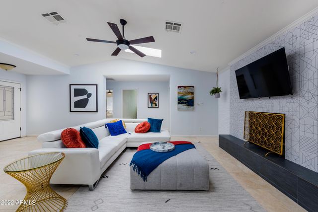 8338 E MONTEROSA Street, Scottsdale, AZ 85251