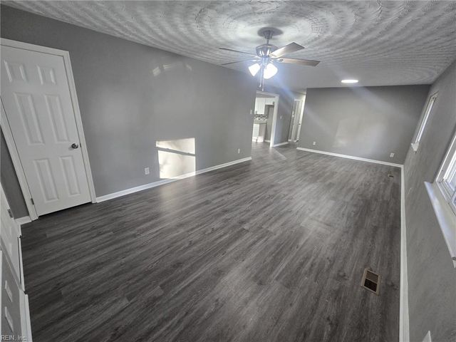 500 Southgate AVE, Virginia Beach, VA 23462