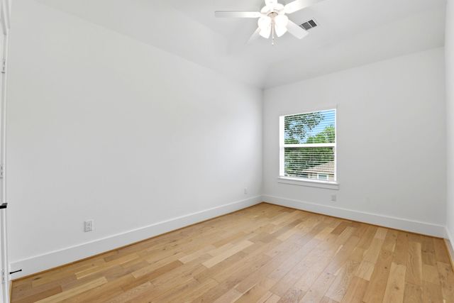 1430 Nashua Street, Houston, TX 77008