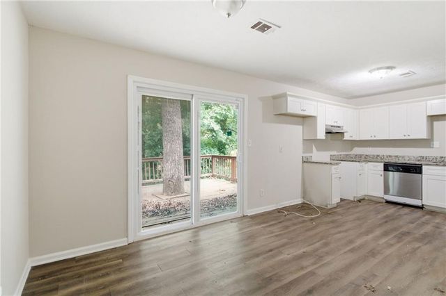 2017 Lindsey Lane, Decatur, GA 30035