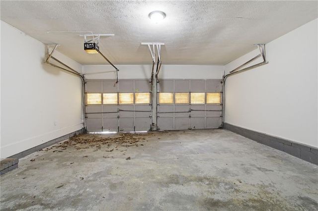 2017 Lindsey Lane, Decatur, GA 30035