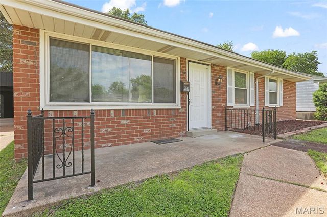 4144 Davis Street, St Louis, MO 63123