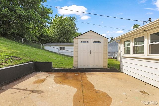 4144 Davis Street, St Louis, MO 63123