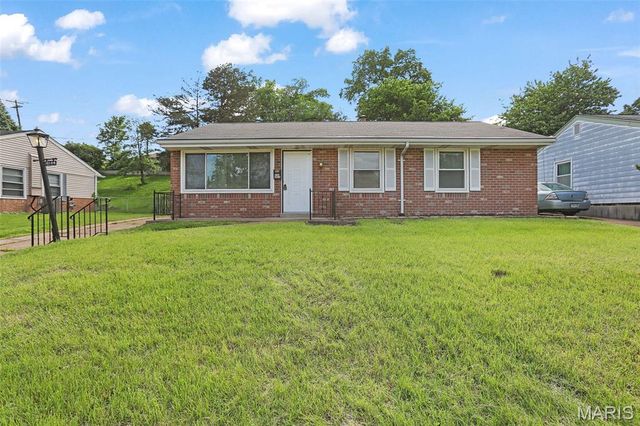 4144 Davis Street, St Louis, MO 63123